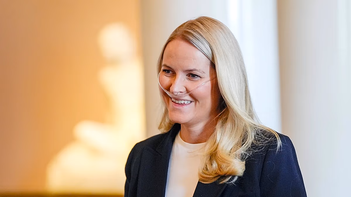 Die norwegische Kronprinzessin unterzieht sich erfolgreich einer Lungentransplantation
