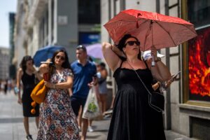 El Niño wird diesen Sommer extreme Wetterbedingungen bringen. Hier erfahren Sie, was es für Reisende bedeutet