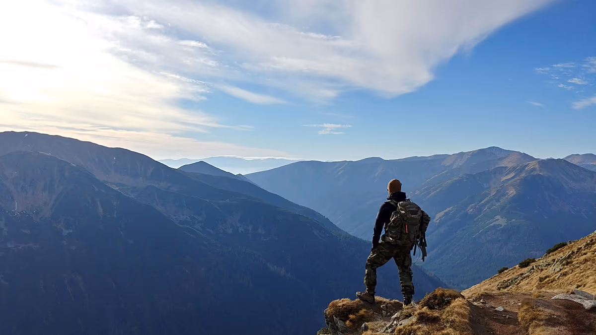 Gipfel, Seen und Ausblicke auf die Küste: Hier sind die besten Wanderwege in Europa, die Sie diesen Sommer wandern können