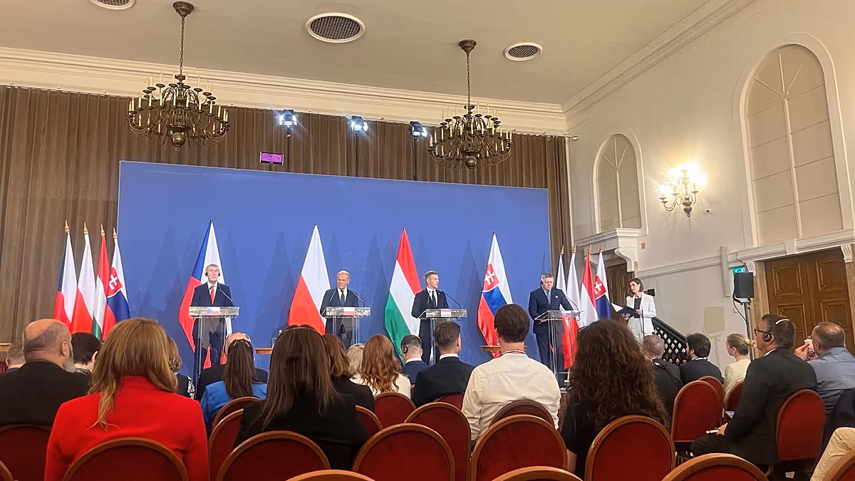 Péter Magyar zitiert Donald Tusk: „Die V4 ist zurück“