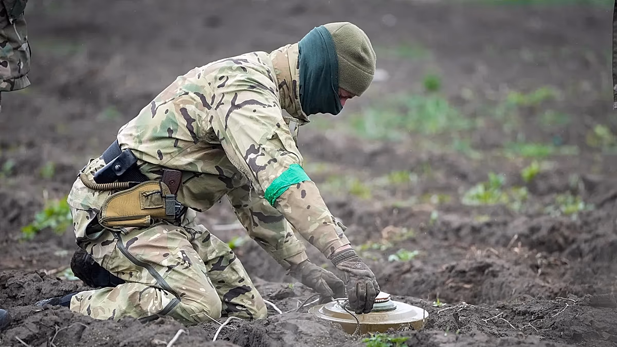 Zwei Arbeiter einer norwegischen Minenräumungsorganisation wurden bei einem russischen Streik in der Ukraine getötet