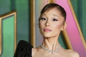 „Benutze niemals meine Musik“: Ariana Grande kritisiert das Weiße Haus wegen ICE-Video