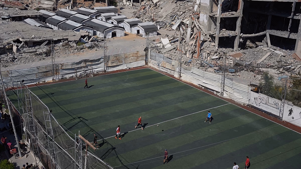 Amputierte aus Gaza stellen das WM-Finale in einem beschädigten Stadion nach. Amputierte Fußballspieler aus Gaza stellen das WM-Finale in Gaza-Stadt nach und tragen dabei Trikots von Spanien und Argentinien in einem symbolischen Spiel. 20.07.2026