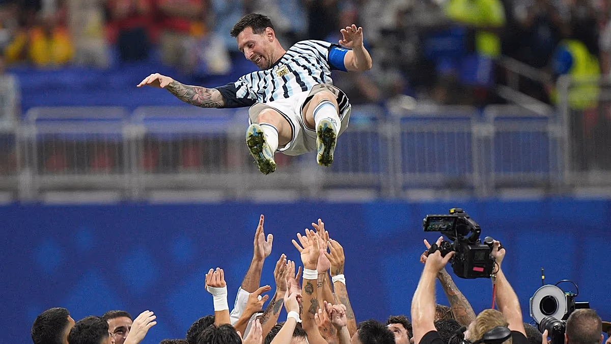 Argentinien schafft ein episches Comeback und schlägt Ägypten im Viertelfinale