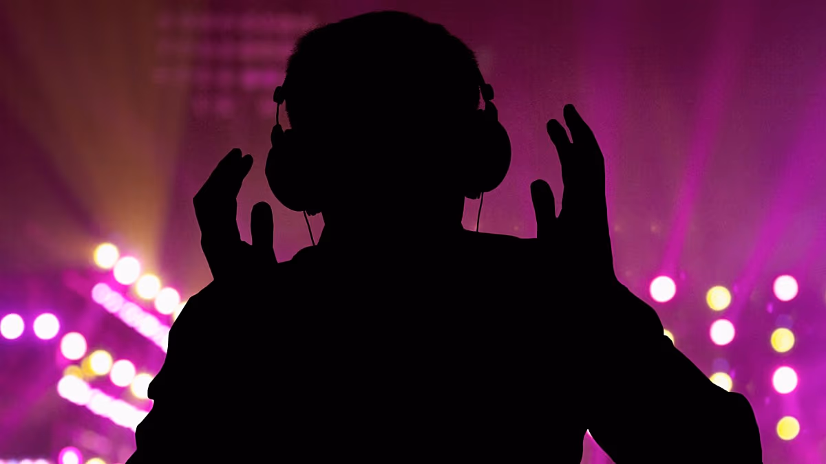 Beliebter Ibiza-DJ wird als angeblicher „Mastermind“ hinter der internationalen Drogenhandelsoperation bezeichnet
