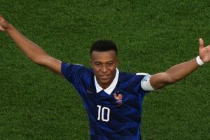 Der Franzose Kylian Mbappé verurteilt den „verabscheuungswürdigen“ paraguayischen Senator wegen rassistischer Äußerungen