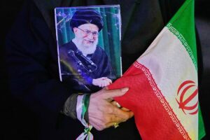 Der Iran bereitet das größte Staatsbegräbnis der Geschichte für den ermordeten Ayatollah Ali Khamenei vor