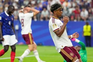 Diebe versuchen, während des Frankreich-Spiels in Lamine Yamals Haus in Barcelona einzubrechen