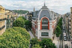 Eines der ältesten Kinos Spaniens wurde in ein atemberaubendes Hotel in San Sebastián umgewandelt