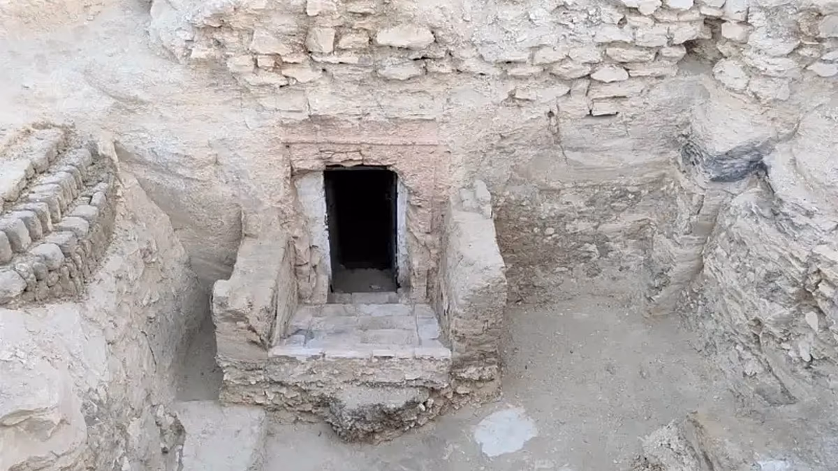 In der Nähe von Luxor wurde ein 3.000 Jahre altes ägyptisches Grab mit lebhaften Jenseitsmalereien freigelegt