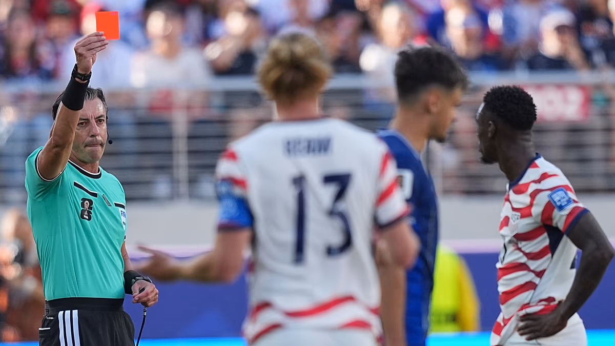 Infantino sagte, er habe Trump während des Anrufs wegen Balogun gesagt, dass die FIFA-Disziplinarkammer unabhängig sei