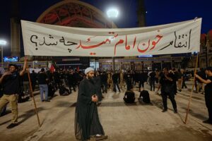 Laudator bei Khameneis Beerdigung im Iran fordert den Tod von Donald Trump