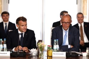 Macron und Merz einigen sich darauf, die Verteidigungsbeziehungen zu vertiefen und auf eine härtere Haltung gegenüber China zu drängen