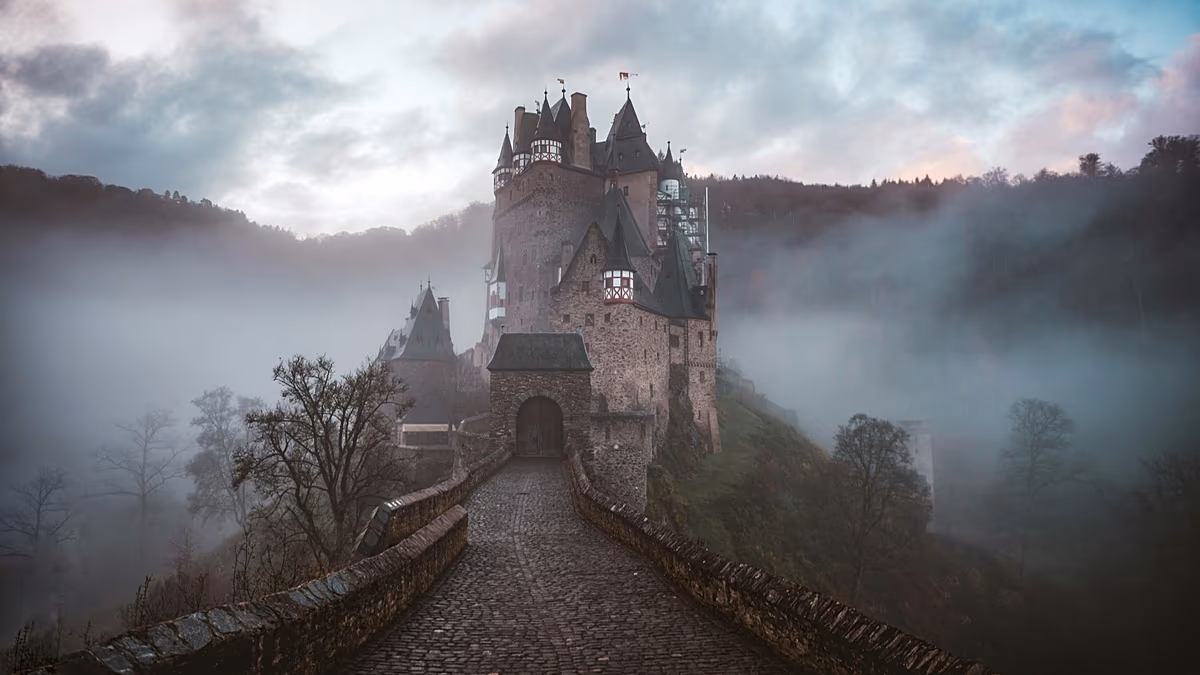 Märchenhafte Reiseziele in ganz Europa, die zu magisch aussehen, um real zu sein