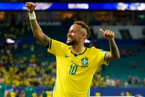 Mexiko, die Schweiz und Brasilien führen ihre Gruppen nach dem letzten Spieltag der WM-Gruppenphase an