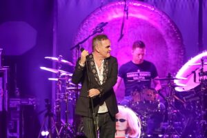 Morrissey drängt Sánchez, den Stierkampf nach seiner Rückkehr nach Spanien zu beenden