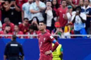 Ronaldo gelingt im enttäuschenden Auftaktspiel Portugals kein Tor, während England Kroatien mit 4:2 besiegt