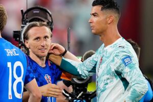 Spanien überholt Österreich, während Portugal sich am Mittwoch gegen Kroatien durchsetzt und sich damit den Einzug ins Achtelfinale sichert