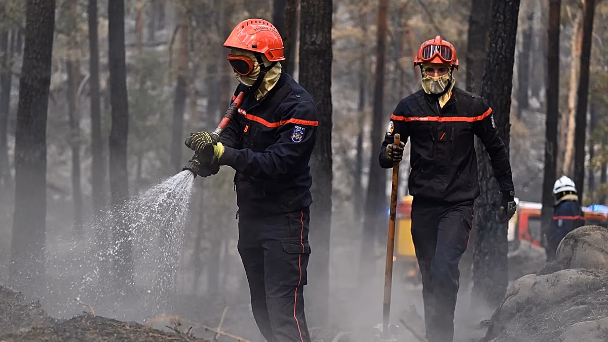 Waldbrand in Südfrankreich unter Kontrolle, in Spanien wütet das Feuer weiter