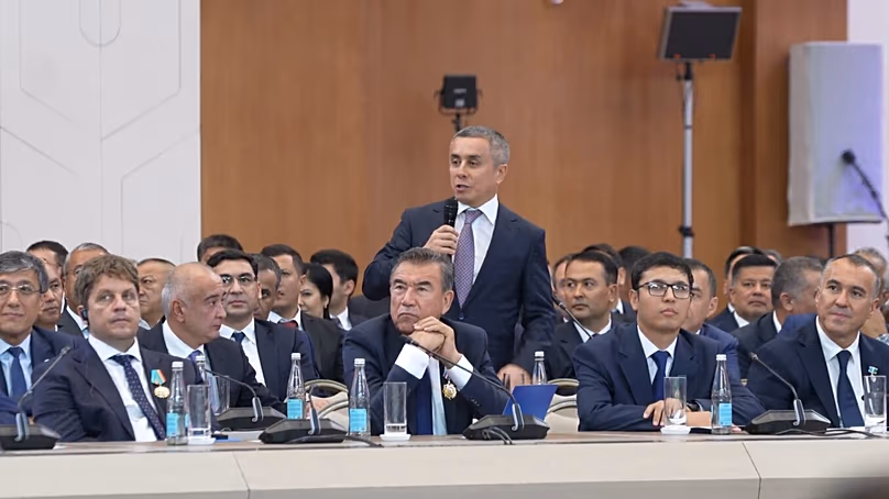 Der Eigentümer von Perfectum und Beeline Usbekistan legt dem Präsidenten seinen Vorschlag vor