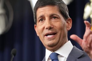 Die US-Inflation geht im Juli auf 3,4 % zurück, da die Ankündigung der Fed vom September auf Messers Schneide bleibt