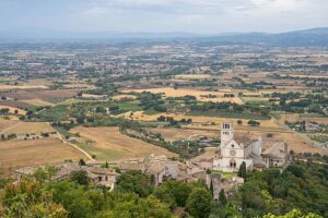 Italien stellt im Vorfeld des Papstbesuchs in Assisi ein 1.500 km langes Wegenetz vor, das dem Heiligen Franziskus gewidmet ist