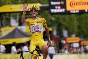 Tour de France 2026: Fünfter Titel für Tadej Pogačar, Van der Poel siegt auf den Champs-Élysées