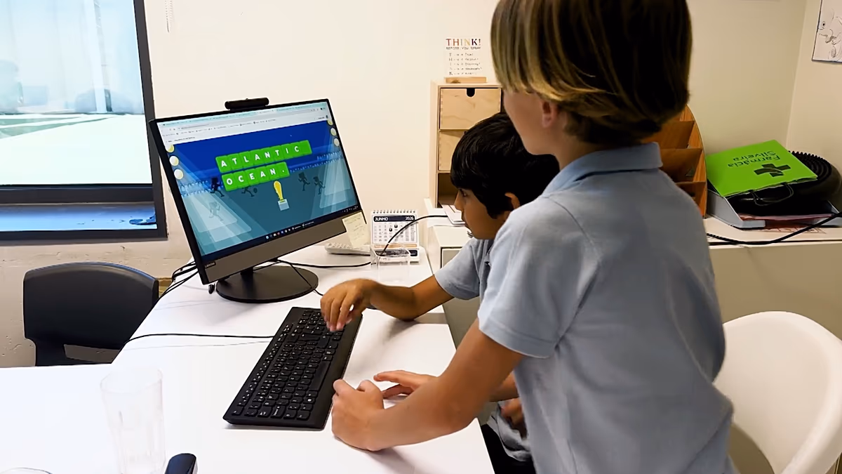 Vom Spielen bis zum Raketenbau: Ubbu aus Portugal bringt Programmieren in die Grundschule
