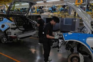 Laut Bericht könnten die Batterievorschriften „Made in Europe“ die Preise für Elektroautos um 2.100 Euro erhöhen