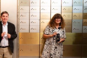 Analoger Rächer: Die Filmregisseurin Isabel Coixet verteidigt die Vergangenheit in einer Zeitkapsel für die Zukunft