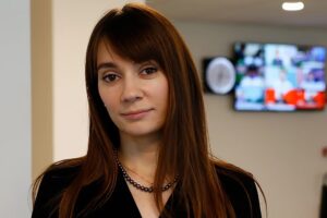 Die EU verhängt Sanktionen gegen die frühere Chefin von RT France, Xenia Fedorova, wegen pro-russischer Propaganda