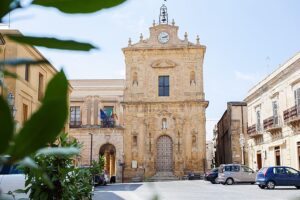 Naro auf Sizilien ist das neueste italienische Reiseziel, das Häuser für nur 1 Euro anbietet