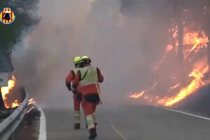 Riesiger Waldbrand in der Region Valencia verbrennt nach Spaniens heißestem Sommer 690 Hektar