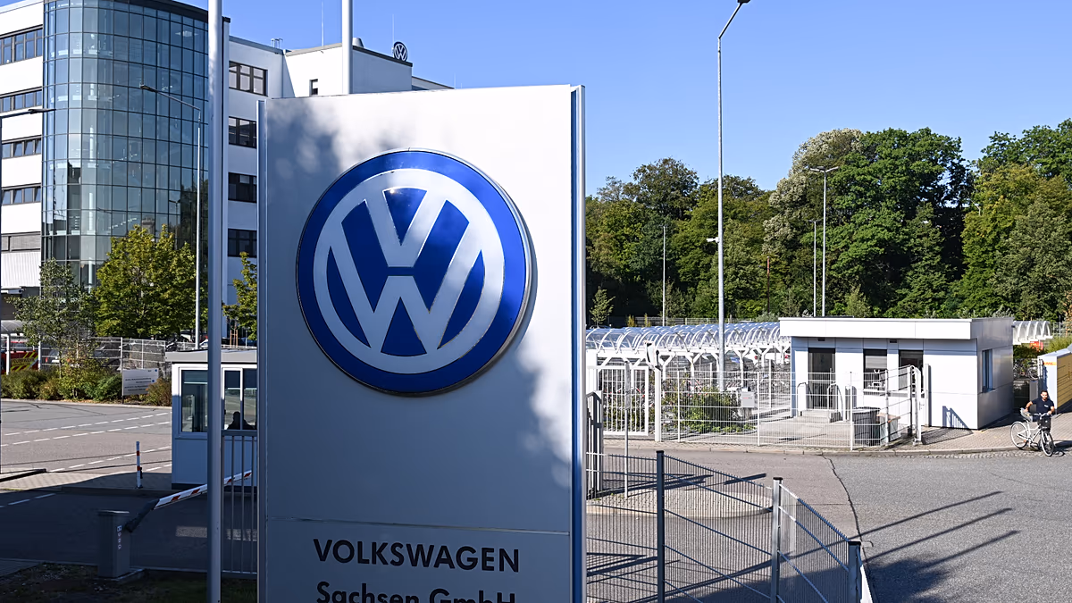 Volkswagen steigt aus dem Euro Stoxx 50 aus, da die Streichung des Index den Druck auf das in Schwierigkeiten geratene Unternehmen erhöht