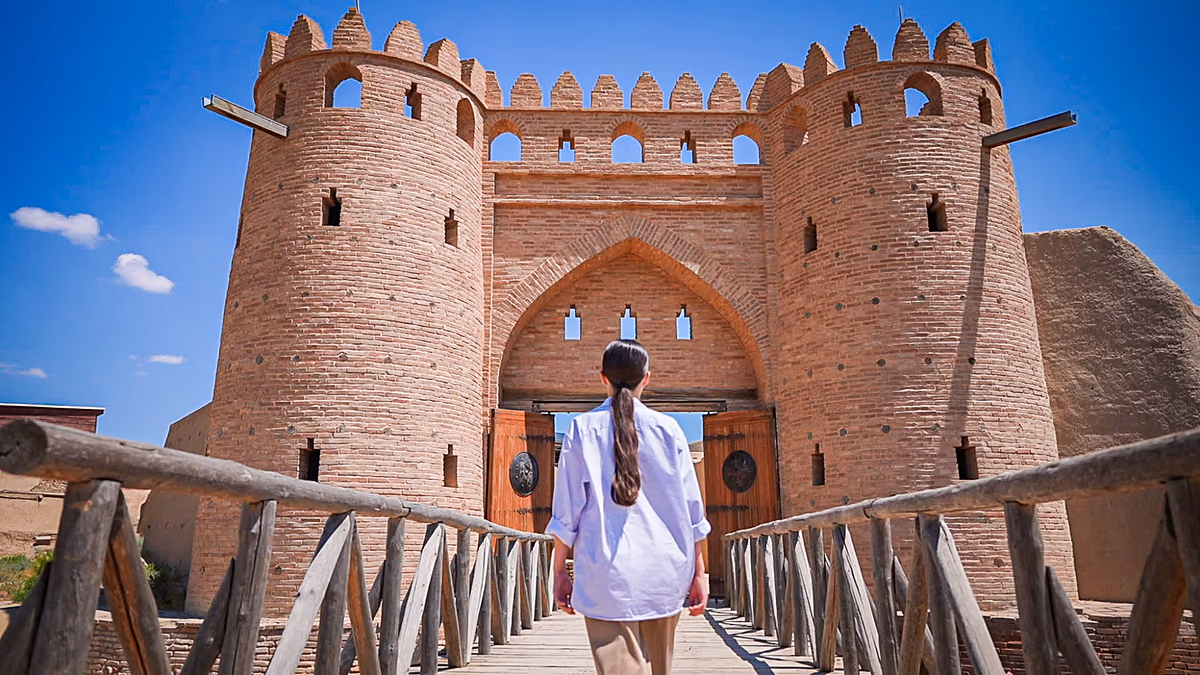 Von den Tian Shan-Gipfeln zur Geschichte der Seidenstraße: Eine Reise durch Turkistan