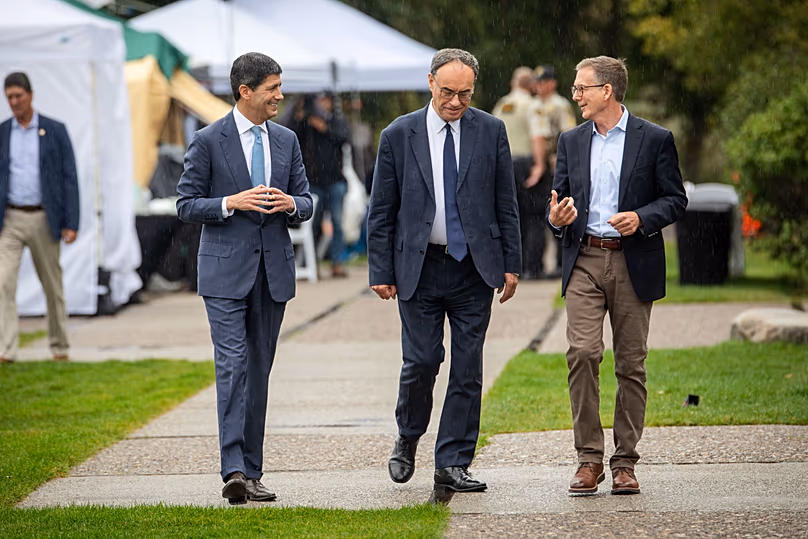 DATEI – Fed-Vorsitzender Kevin Warsh, Gouverneur der Bank of England Andrew Bailey und Gouverneur der Bank of Canada Tiff Macklem am Freitag, 28. August 2026, in Moran, Wyoming.