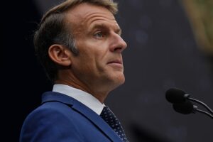 Wie kam es, dass Griechenland am Ende günstiger Kredite aufnahm als Frankreich?