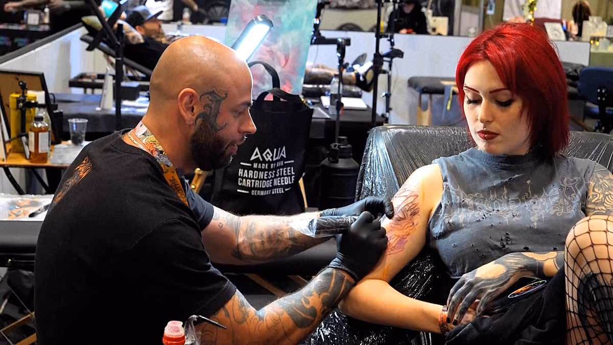Würden Sie Ihr nächstes Tattoo von KI entwerfen lassen? Tätowierer sagen, dass KI ihre Arbeitsweise verändert