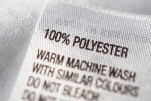 „Polyester“: Die neue Lieblingsbeleidigung der Generation Z verstehen (und warum sie gut ist)
