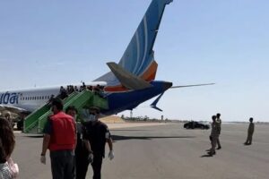 Israel sagt, der Pilot habe versucht, ein nach Tel Aviv fliegendes Flugzeug während einer Auseinandersetzung im Cockpit zum Absturz zu bringen, bevor eine sichere Notlandung gelang