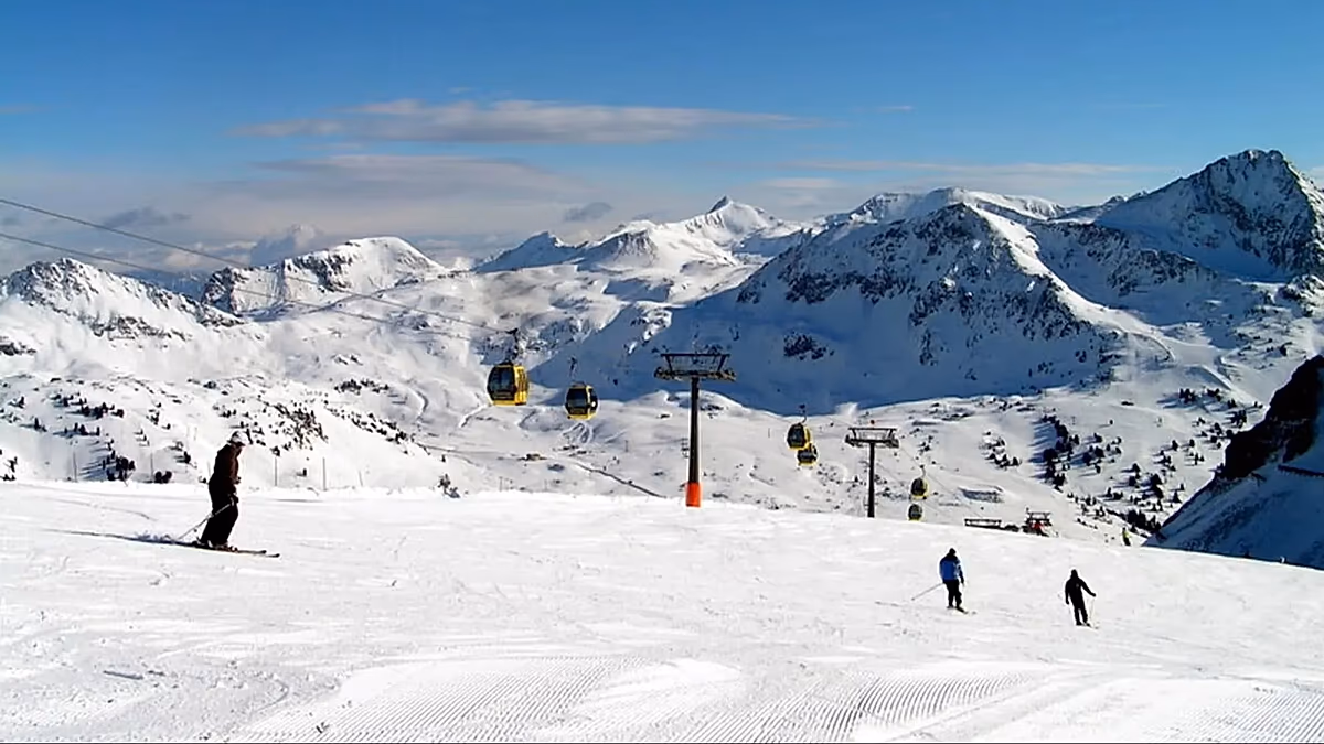 Auf der Suche nach garantierter Schneesicherheit? Dies sind die zuverlässigsten Skigebiete und Regionen Europas
