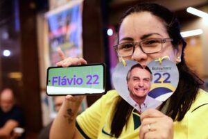 Brasilien steht vor einer Stichwahl zum Präsidentenamt, nachdem es Bolsonaro und Lula nicht gelungen ist, die erforderliche absolute Mehrheit zu erreichen