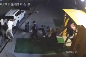 China: Panik, als ein Erdbeben der Stärke 7,0 Tibet erschüttert