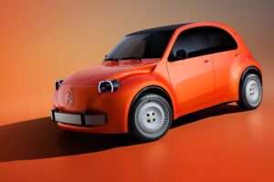 Citroëns legendärer 2CV kehrt als vollelektrisches Modell zurück
