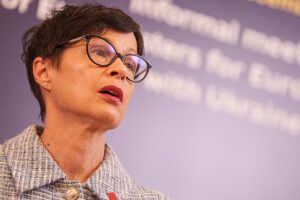 Die EU-Kommission wirft den Mitgliedsstaaten den Fehdehandschuh bei der Reform des Blocks hin