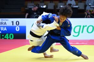Die World Judo Tour kehrt mit Siegen am ersten Tag nach Abu Dhabi zurück