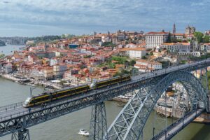 Gastfreundschaft ist der Schlüssel: Porto steht an der Spitze der Liste der freundlichsten Städte Europas, gefolgt von Lissabon