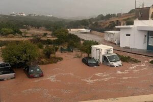 Kreta ist Unwettern ausgeliefert: Überschwemmungen, Erdrutsche, Stromausfälle und geschlossene Schulen