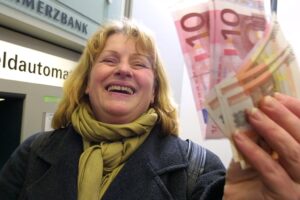 Lebenshaltungskostenkrise: Wie viel Nettoeinkommen braucht man, um in Europa komfortabel zu leben?
