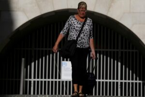 Schulen geschlossen, Dienstleistungen verlangsamt und Flüge gestrichen: Portugal wird von Streiks heimgesucht